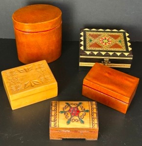 lot 244 image: Vintage Lot of Decorative Boxes Wood, Leather, Inlaid & More