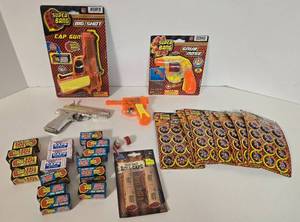lot 364 image: Collection of Toy Cap Guns with Roll & Ring Cap Refills 