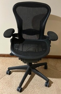 lot 388 image: HERMAN MILLER Aeron Chair Fully Adjustable Black Medium Size Rolling OFFICE CHAIR