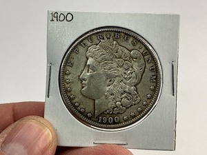 1900 Siver Morgan Dollar
