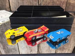 lot 105 image: Vintage 3 AFX Slotcars - Set