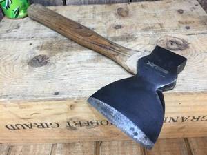 lot 108 image: Vintage True Temper TB2 Hatchet - Nice