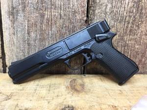 lot 115 image: Classic Crossman BB.177 Repeater - Minty