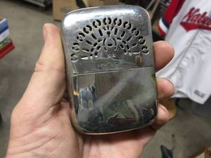 lot 118 image: Post WWII Occupied Japan - Mikado Hand Warmer
