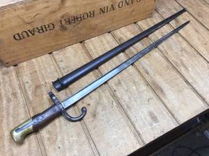 lot 120 image: Antique 1878 French - Mre DArmes de St. Etieme Bayonet