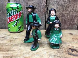 lot 127 image: Cast Aluminum Amish Family