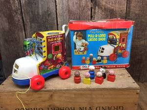 lot 139 image: Vintage Fisher-Price Pull-A-Long Lacing Shoe - Toy with Box