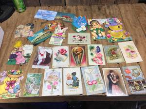 lot 173 image: Vintage Easter  100 Yr Old Postcards - Neat