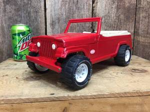 lot 186 image: 1965 Tonka Jeepster - Red