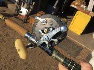 lot 202 image: Vintage Penn Longbeach 67 Reel - Garcia 8297A Med Rod 6 12 Ft
