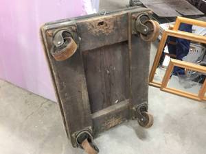 lot 208 image: Heavy Antique RailroadWarehouse Cart - Bassick Casters