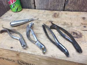 lot 209 image: Antique Dental Tools