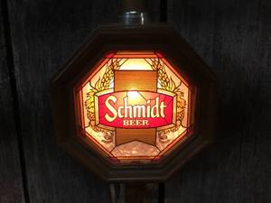 lot 219 image: Vintage Schmidt Beer Wall Sconce Light - Works
