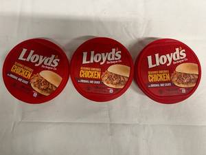 EE. 3x 16oz Lloyds Seasoned Shredded Chicken in BBQ Sauce