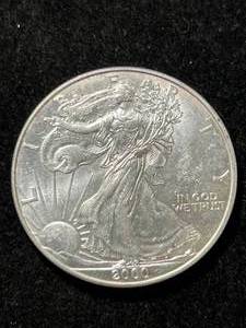 lot 51 image: 2000 AMERICAN SILVER EAGLE 1 TROY OZ .999 FINE SILVER