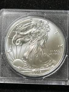 lot 61 image: 2016 AMERICAN SILVER EAGLE 1 TROY OZ .999 FINE SILVER IN CASE