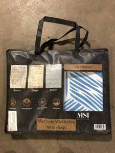 lot 5 image: Machine Washable Area Rugs Set of 3 Customer Returns See Pictures