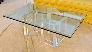 lot 6 image: Vintage Mid Century Glass Coffee Table
