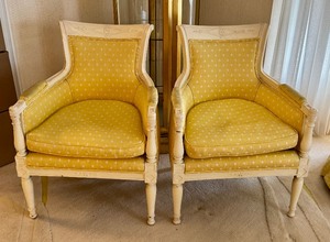 lot 150 image: Pair of Vintage French Louis Style Accent Armchairs