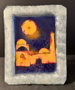 lot 156 image: Hannah Bahral Fused Glass Plate
