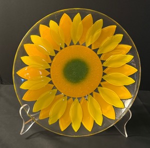 lot 158 image: Colorful Sunburst Platter
