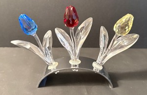 lot 39 image: Swarovski Crystal Tulips in Mirror Stand