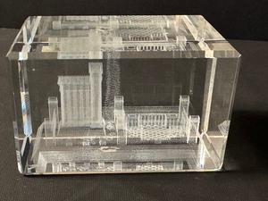 lot 110 image: Vintage 3-D Paperweight