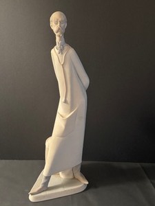 lot 42B image: Vintage Lladro Doctor Figurine