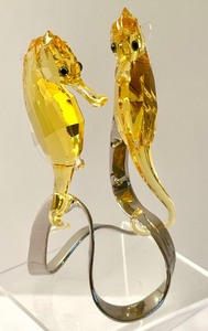 lot 45 image: Swarovski Crystal Paradise Collection Seahorses
