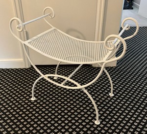 lot 95 image: Scrolled White Metal Bench