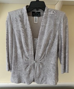 lot 131 image: Alex Evening Shirt and Tank Top Set