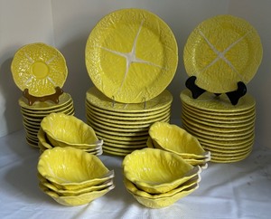 lot 247 image: Yellow Cabbage Dinnerware by Secla including Cabbage Yellow Dinner Plates by Secla
