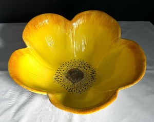 lot 249 image: Beautiful Floral Barettoni Italian Serving Bowl