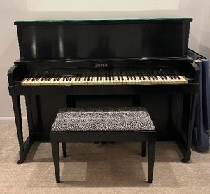 lot 19B image: Baldwin Upright Piano