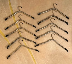 lot 326 image: Ten Vintage Metal Hangers