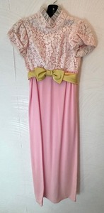 lot 330 image: Pretty Pink Vintage Jackson Graves Dress