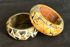 lot 332 image: Two Beautiful Vintage Bracelets