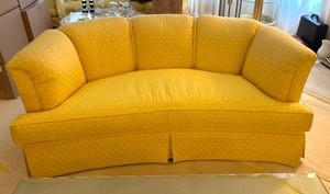 lot 11E image: Custom Sofa by Heritage Furniture