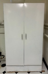 lot 345 image: Vintage White Metal Storage Cabinet