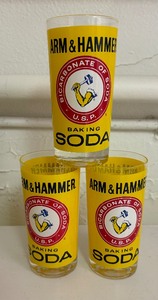 lot 349 image: Set of Three Vintage Arm & Hammer Soda Glasses