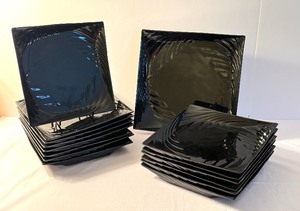 lot 198 image: Set of 14 Vintage Black Mikasa Luncheon Plates and Platter