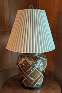 lot 273 image: Vintage Glazed Ceramic Lattice Table Lamp