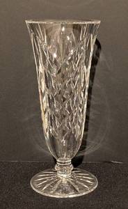 lot 363 image: Small Waterford Crystal Kilbarry Footed Vase
