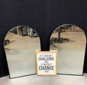 lot 118 image: Mirrors