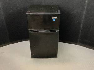 lot 125 image: Criterion Mini FridgeFreezer