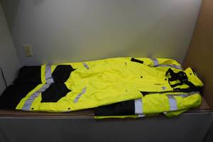 GloWear 8928 Hi-Vis Insulated Bibs and 8384 Winter Jacket -Large