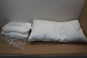 2 Goose Feather Pillows -King