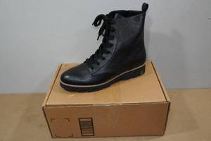 Vionic Womens Lani Lace-Up Boots -Size 8.5