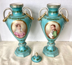 lot 118 image: Pair Vintage Dresden Porcelain Urns