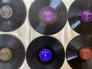 lot 213 image: Group of 1940s -1950s LPs  #1